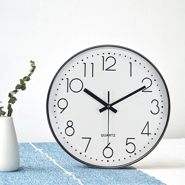 Đồng hồ treo tường 30cm Quartz kim trôi cao cấp, Màu đen viền vàng	