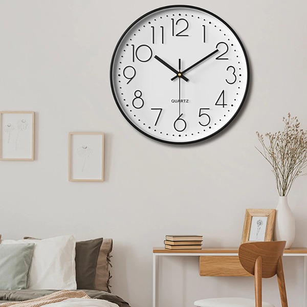 Đồng hồ treo tường 30cm Quartz kim trôi cao cấp, Màu đen viền vàng	